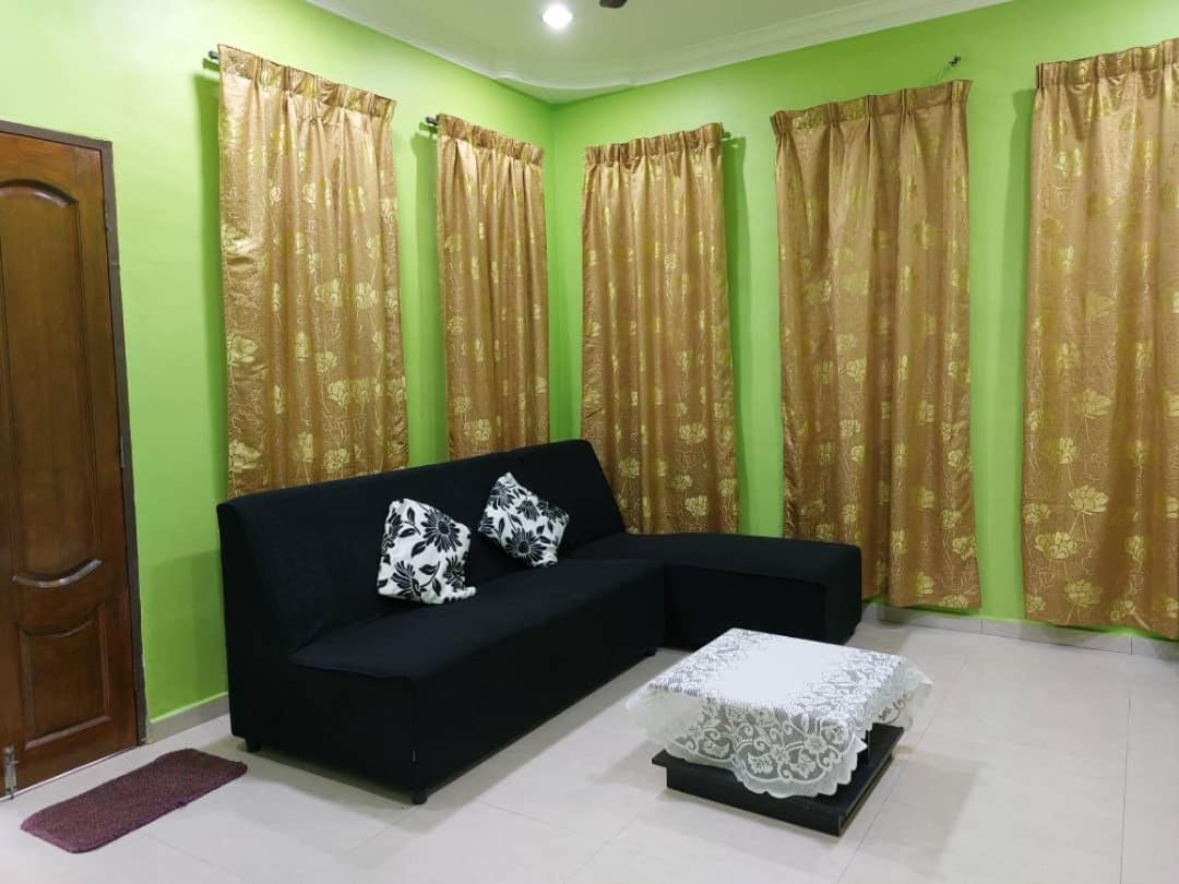 Homestay D'Bukit Pulau Melaka エクステリア 写真